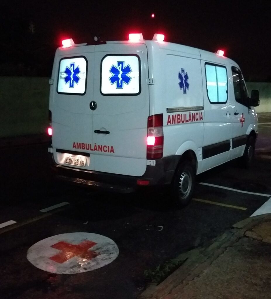 ambulancia servicos 4 scaled e1652919309476
